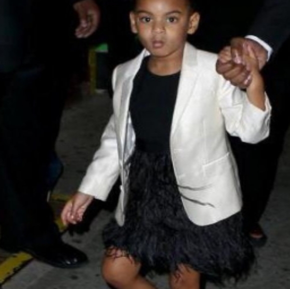 Black 12 Purple 6 8 10 14 16 ostrich feather dress - Picture 5 of 9